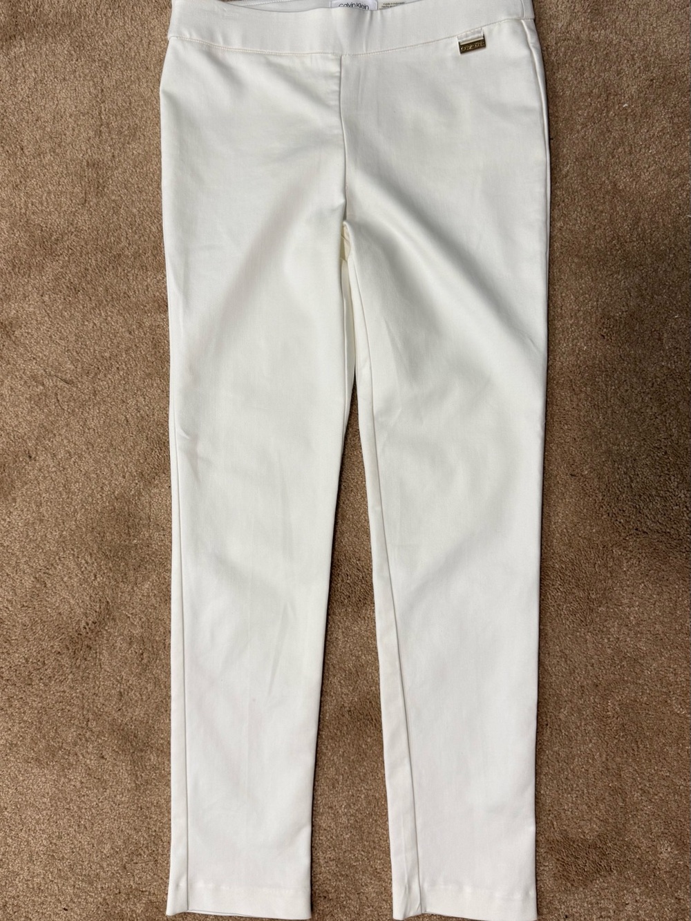 Calvin Klein Cream Cropped Skinny Pants NWOT